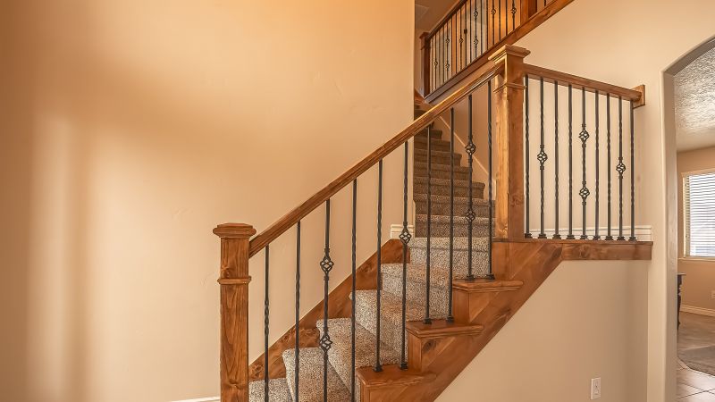 Handrails Replacement in Conroe, TX